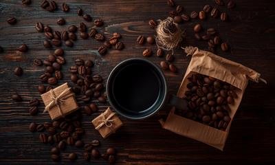 Coffee Gifts for Men & Dad (That Don't Miss)